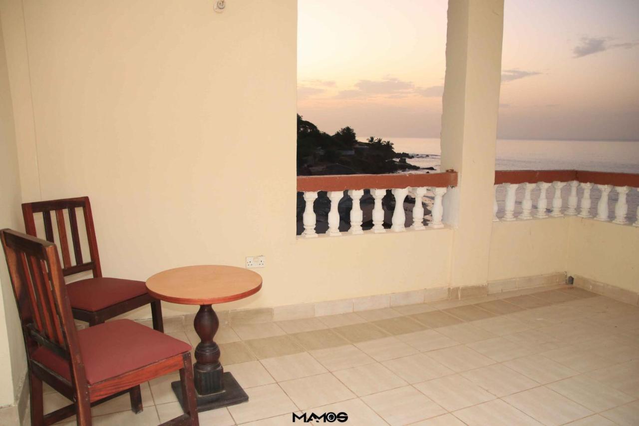 Atlanticoast Residence Bakau Exterior photo